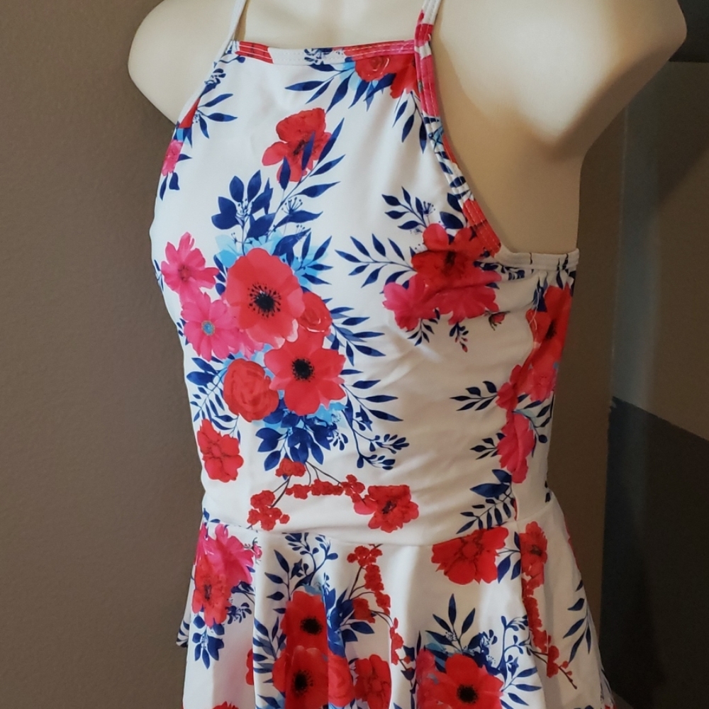Bathing Suit - Picture 4 of 4